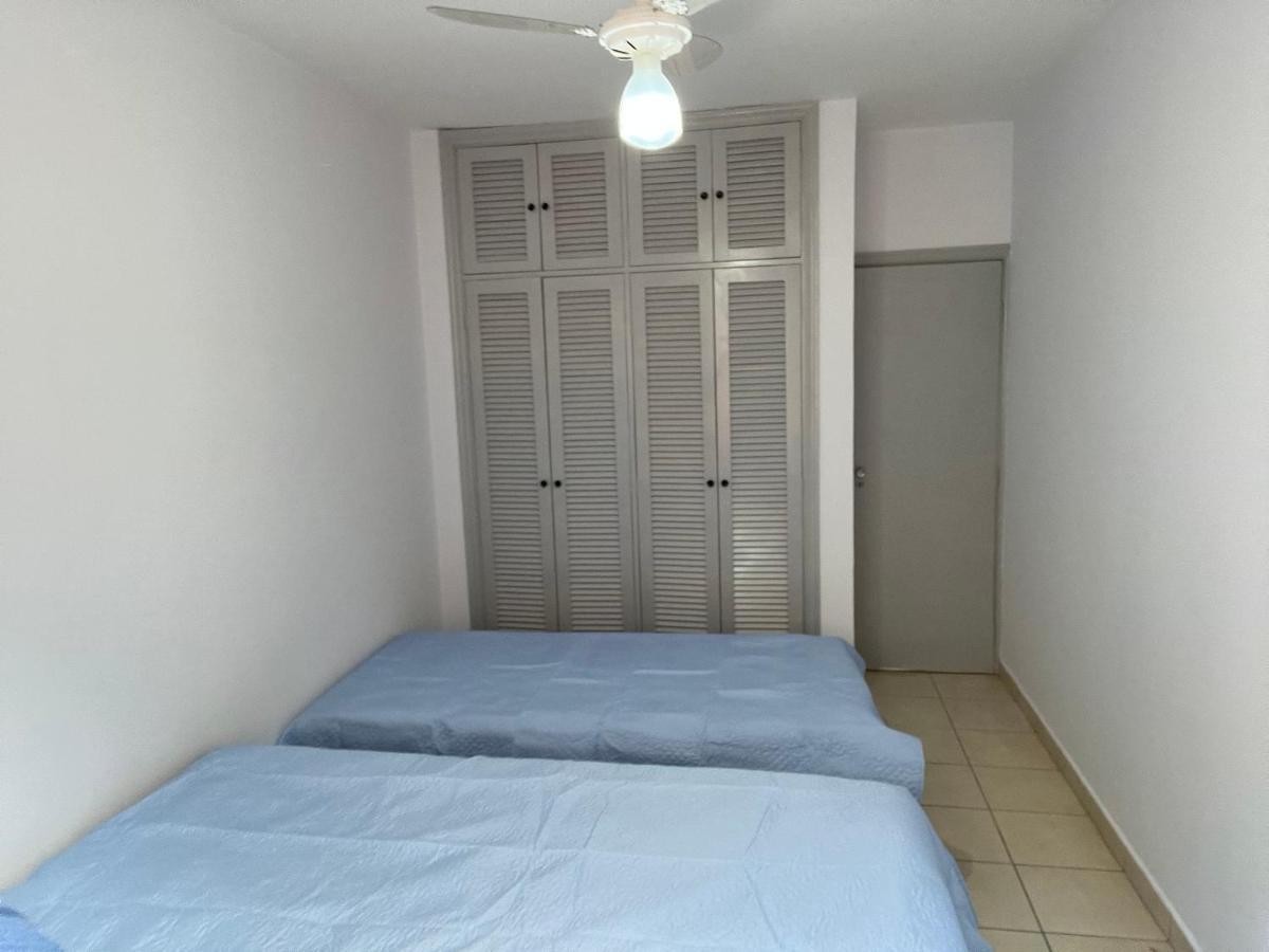 Apartamento 2 Guaruja Enseada 2 Dorm, 200M Praia Ed Carpentier Exterior photo
